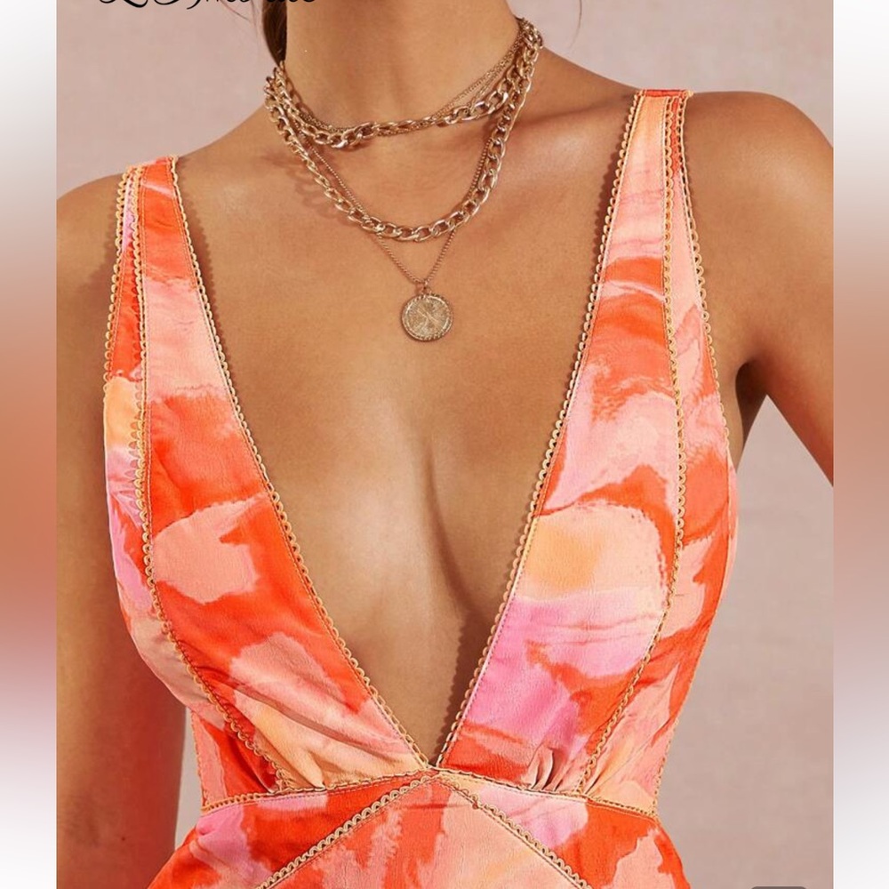 NWT Slimming Summer Bright Y2K Print Plunging V-Neck Maxi Dress